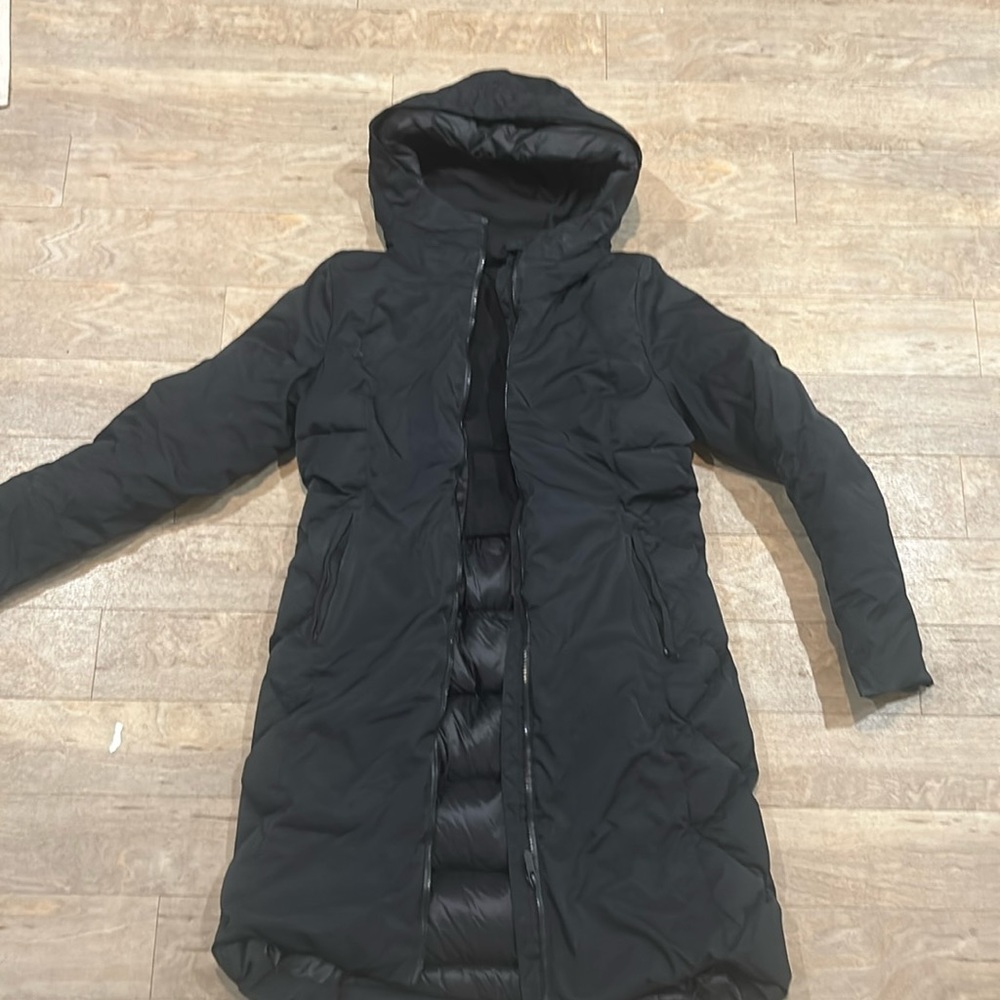 lululemon black waterproof down parka